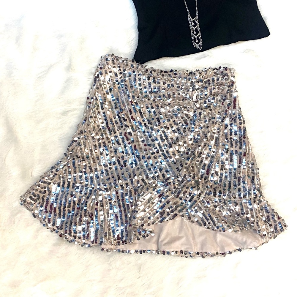 NWT Spunky Sequin Skirt